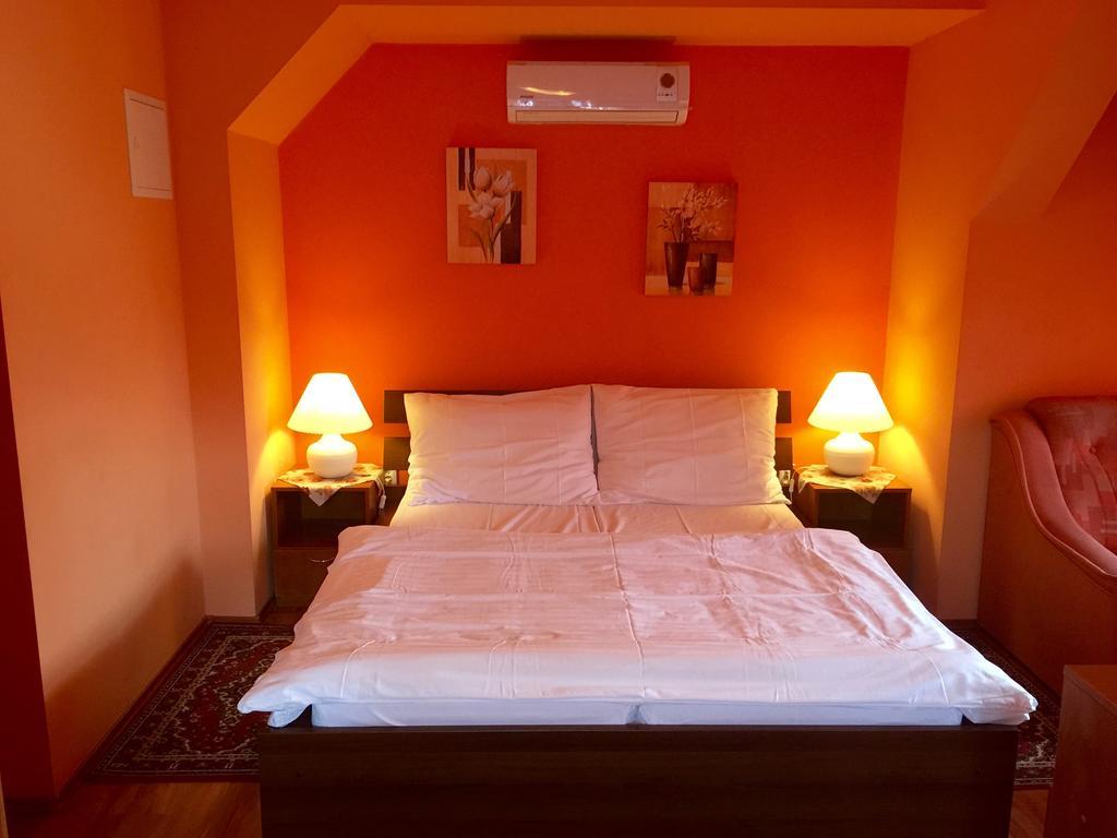 Penzion U Golema Blansko Room photo